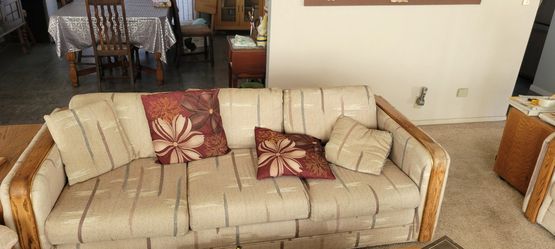 Matching Couch And Love Seat Set