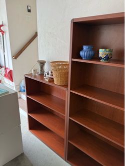 Medium Wood Bookcase / Shelving unit (3 shelves)