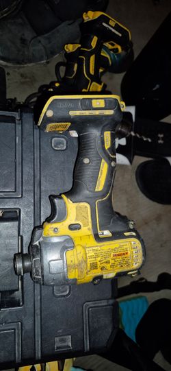 DeWalt Cordless Impact drivers and drills w/ Batteries