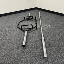 BOTH Bars Included‼️ 7ft 45lb Olympic Barbell And Olympic Hex / Trap Barbell (BRAND NEW) Click On My Profile For More Equipment 
