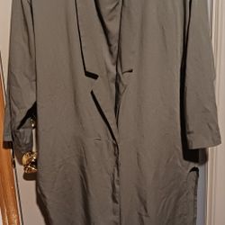 WOMEN'S 3 PIECE MICHAEL BLAIR OUTFIT, SIZE 9-10