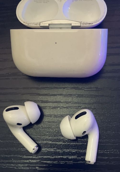 Apple AirPods Gen 2