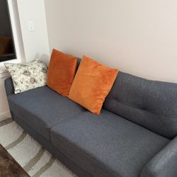 Sofa + Pillow