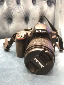 Camera-Nikon D3400