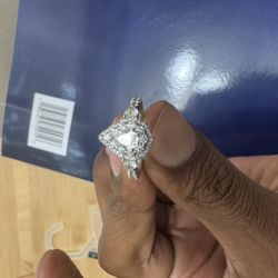 Monique Lhuillier Bliss Diamond Engagement Ring 2ct tw Pear & Round-cut 18K White Gold Band: Adore Round-cut Diamond Enhancer Ring 1 ct tw 14K White G
