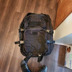 Back Packs And Thigh Pouch