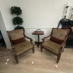 Elegant Carved Wood Accent Chairs – Set of 2 (Traditional Style)