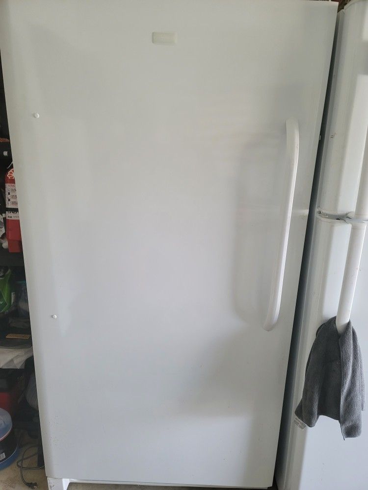 Freezer Frigidaire 