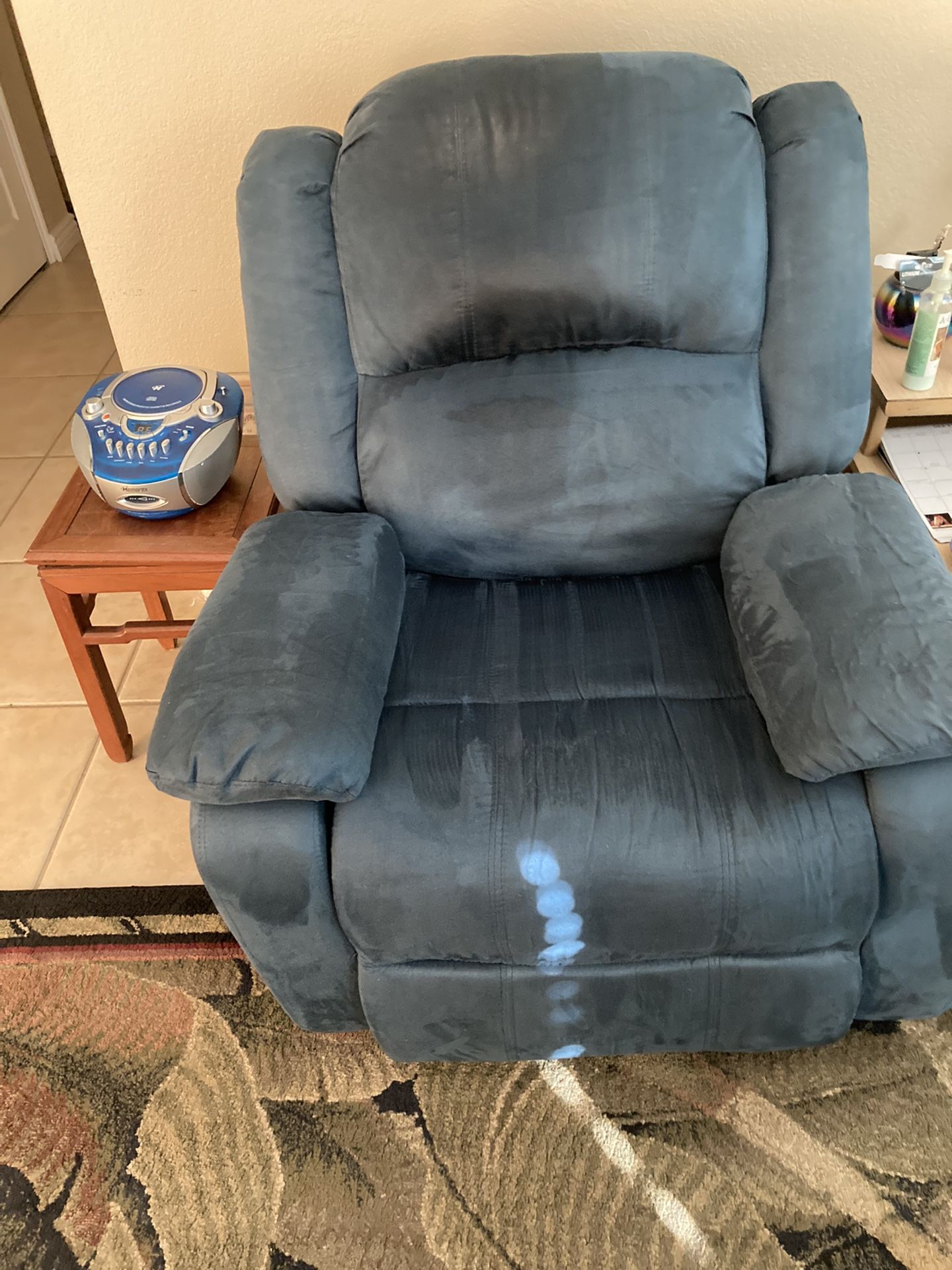 Chair Like New Rocks And Reclines 