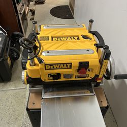 DEWALT Planer, Thickness Planer, 13-inch, 3 Knife for Larger Cuts, Two Speed 20,000 RPM Motor, Corded (DW735) with stand.   