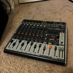 Behringer Xenyx X1222 USB Interface Mixer