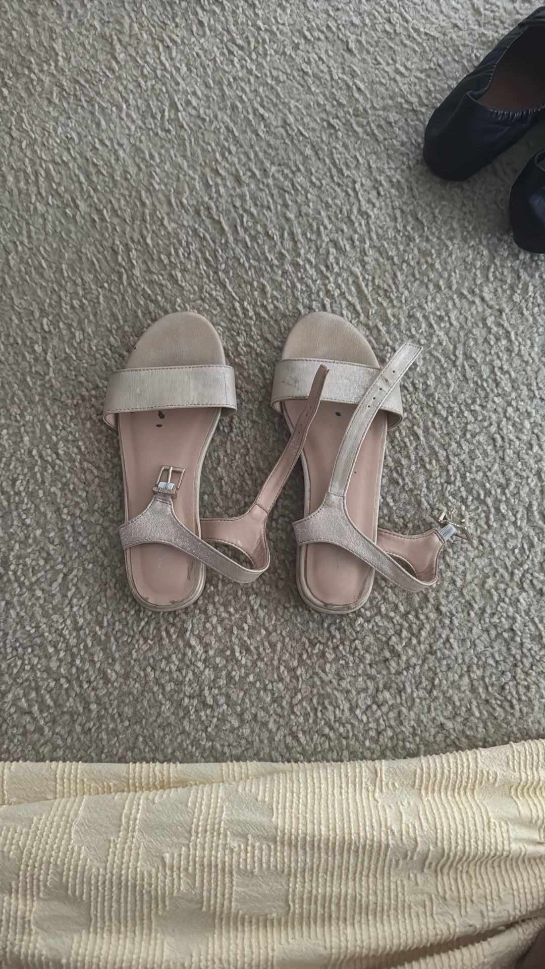 Sandal 