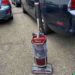 Shark Navigator Vaccuum 