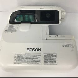  Epson 1410Wi BrightLink Pro Ultra Short Throw HDMI Projector - Great For Sewing Patterns!