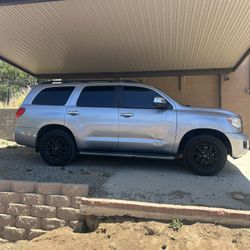 2015 Toyota Sequoia