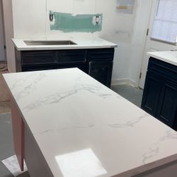 Quartz Countertops And Cabinets