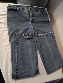 Women's blue jeans size 12 Levi brand