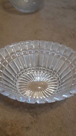 USSR 24% Lead Crystal Faceted Panel Cross Oval Bowl