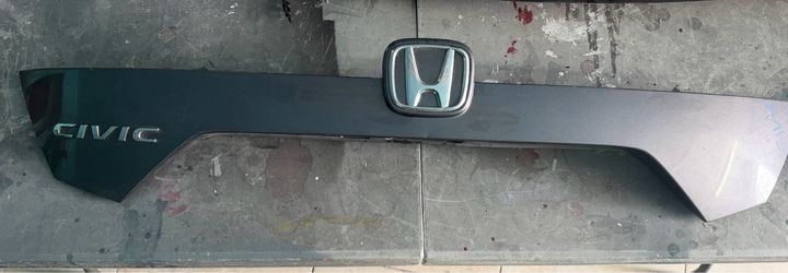 Honda Civic Sedan 2016 2017 2018 2019 Trunk Lid Garnish Molding OEM