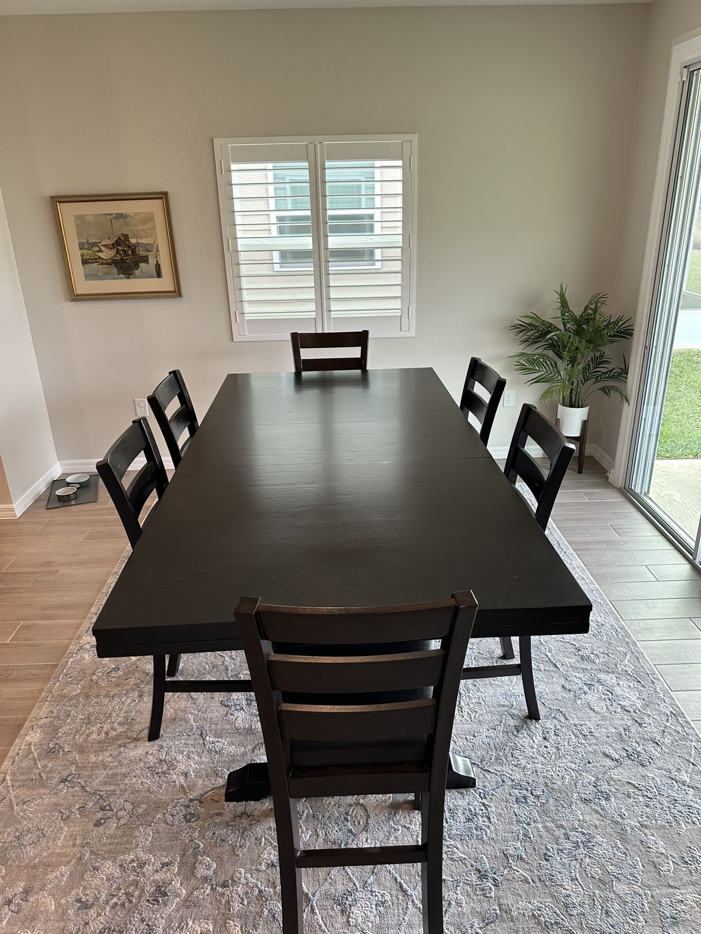 Dining Room Table With Chairs