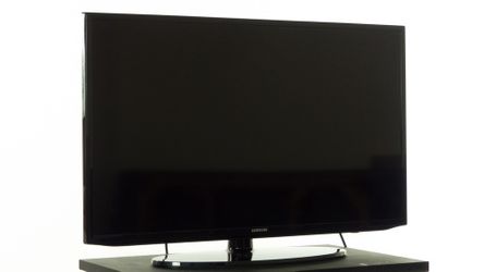 Samsung 46" 1080p Smart LED TV – Wi-Fi