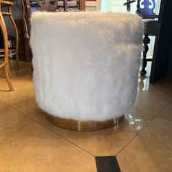 Fluffy Leg Rest / Stool