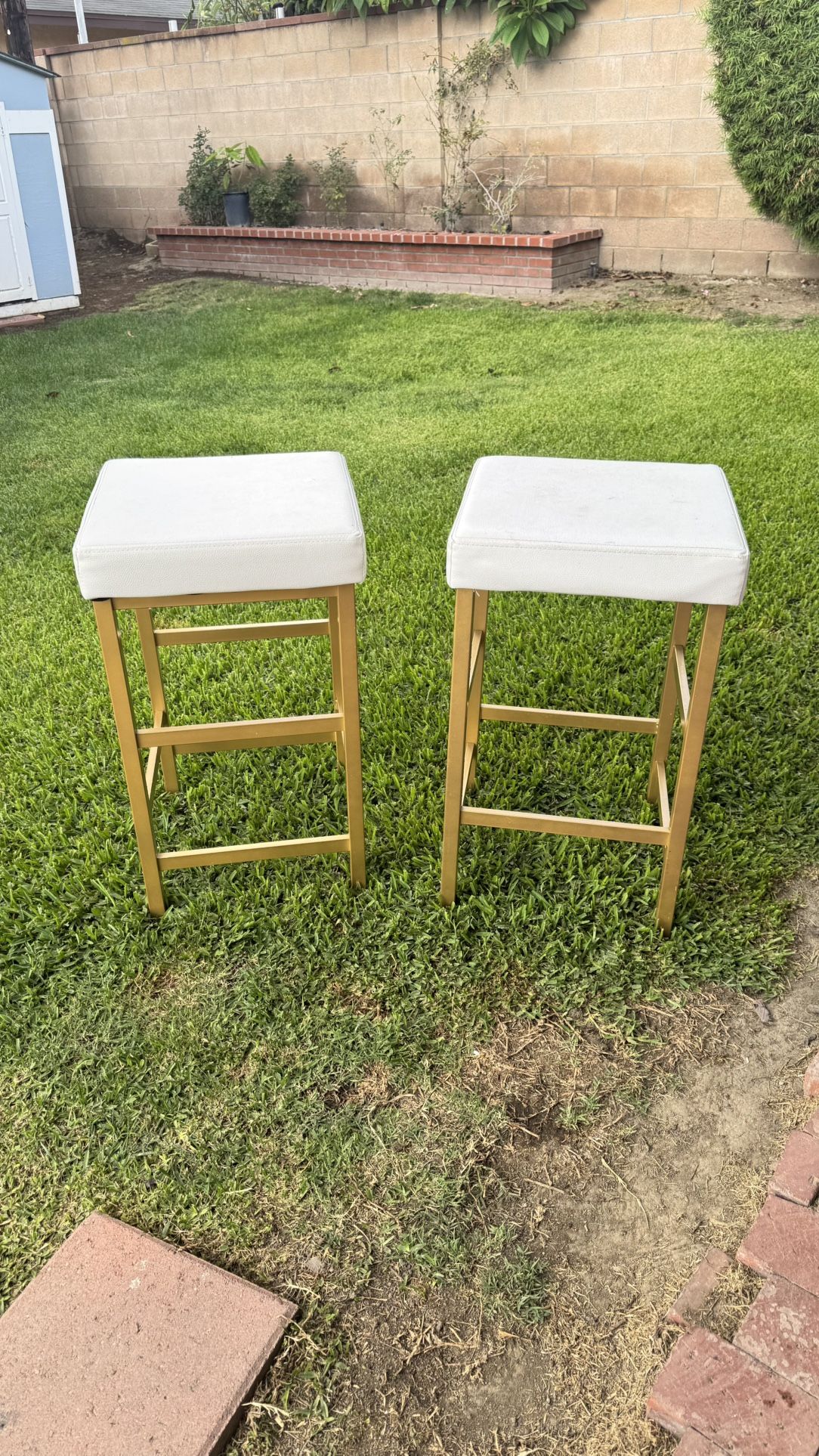$30 2 Stools