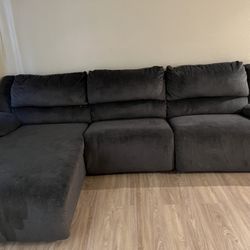Grey Sectional With Chaise And Recliner