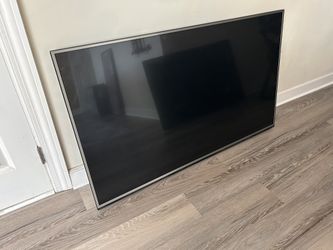 LG-55UH615A 55” TV with Wall Mount 4K