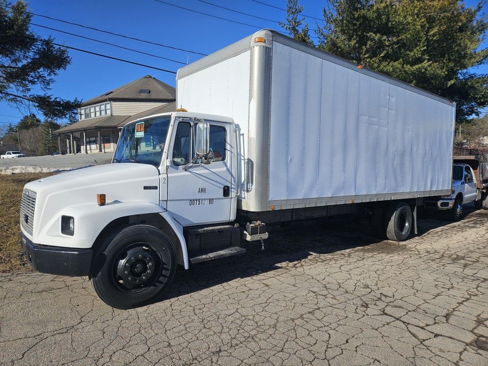 2002 Freightliner Fl70