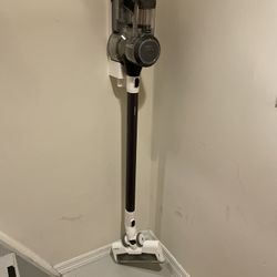 Cordless Vacuum
