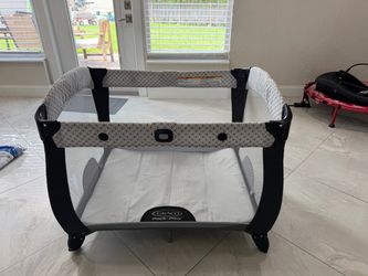Graco Pack 'n Play Playard