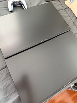 Two Alienware Monitors ‘25