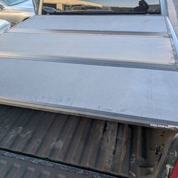 Extang 83425 Solid Fold 2.0 Tonneau Cover Ram 1500 Classic