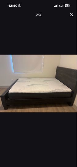 Dark Wood Platform Bed Frame with Mattress