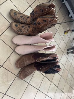 Cowgirl boots size 6 and size 5