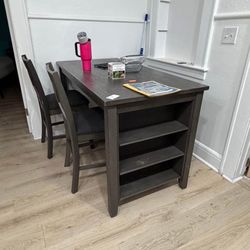 Caitbrook Counter Height Dining Table with Shelves with 5 chairs