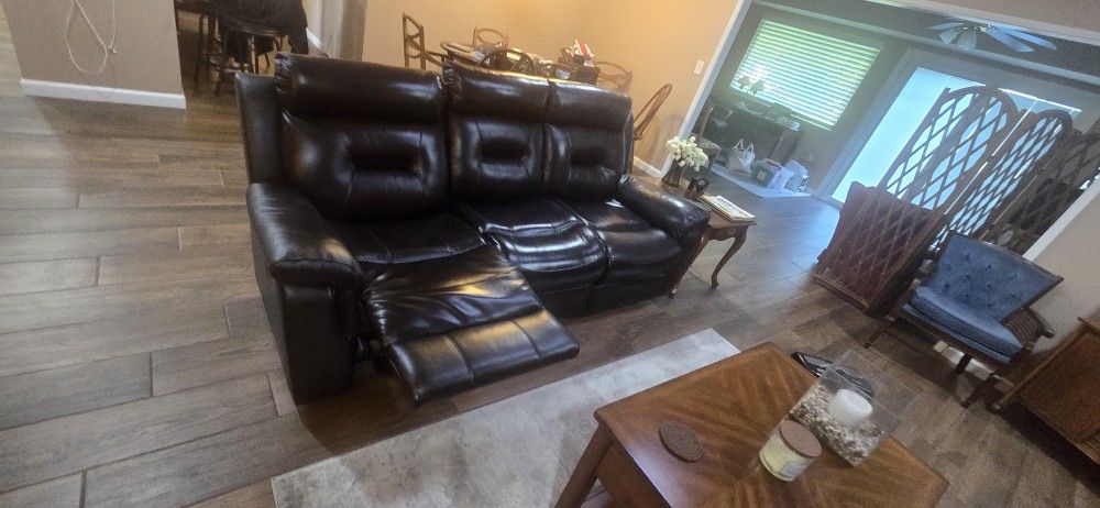 LEATHER SOFA SET