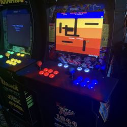 Arcades - 3/4 Scale Arcades Custome Made With Over 12,000 Games !