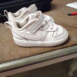 Nike Court Borough Low Children's 7C Shoe