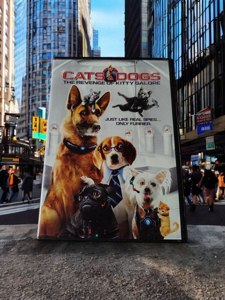 Cats & Dogs: The Revenge of Kitty Galore DVD - Family Action Comedy!