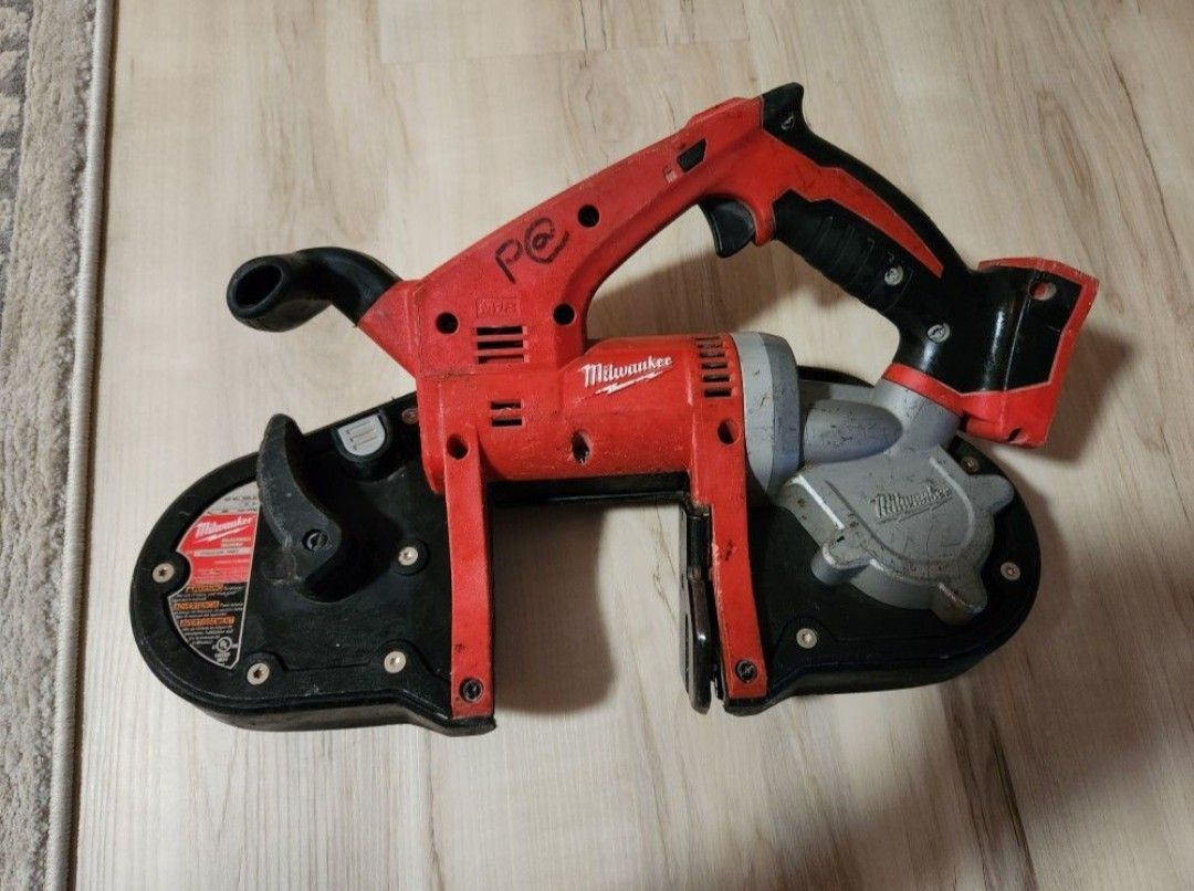Milwaukee Band Saw 18V