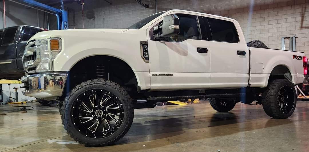 INSTALLATION leveling kit for Ram 2500 and Ford F250