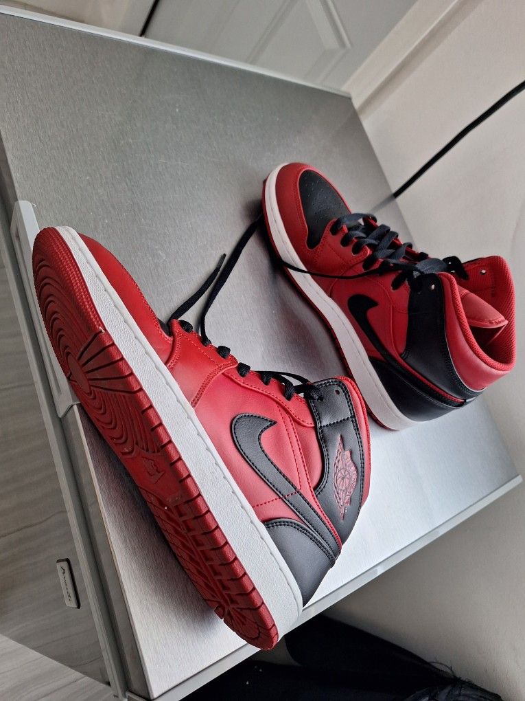 Jordan Men Sneaker