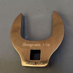 Snap-on Tools 3/8" Drive SAE 1-1/4" Open-End Crowfoot Wrench