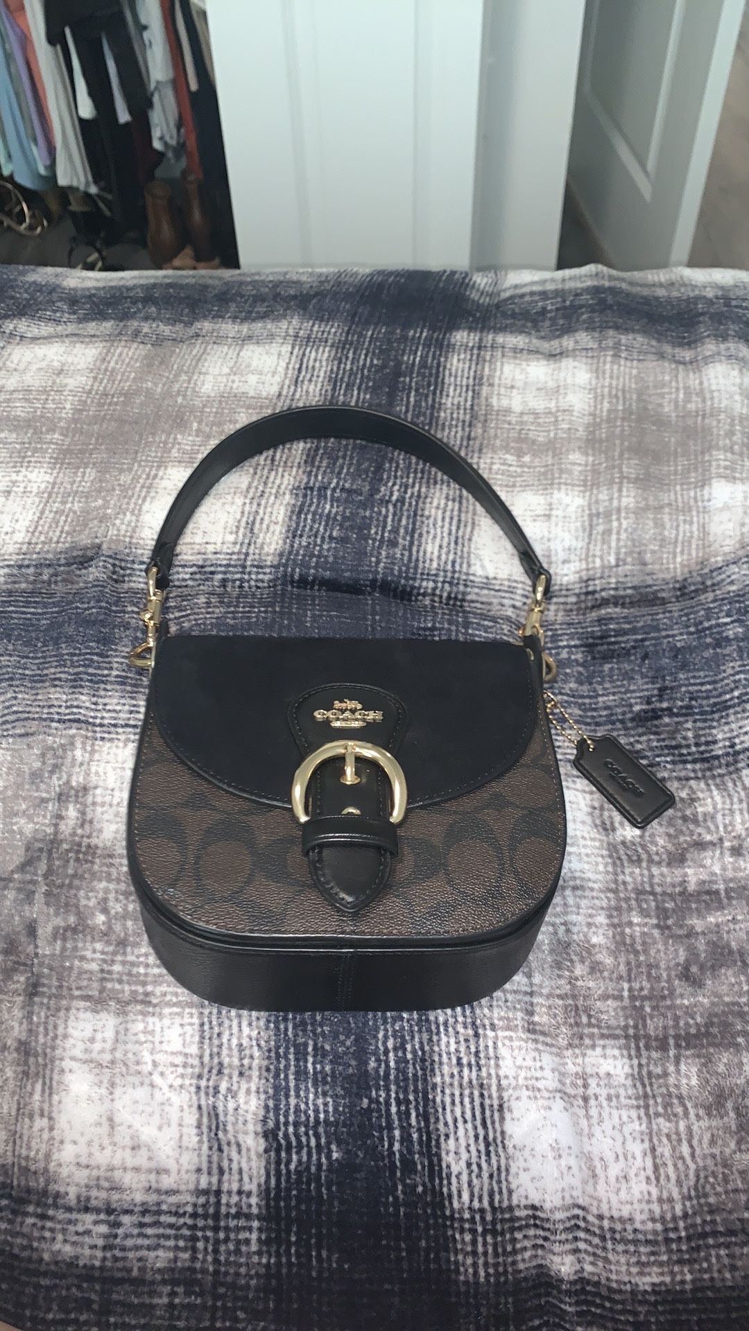 Lv Bag for Sale in Austin, TX - OfferUp