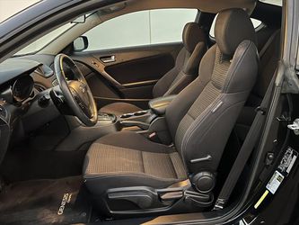 2011 Hyundai Genesis Coupe Thumbnail