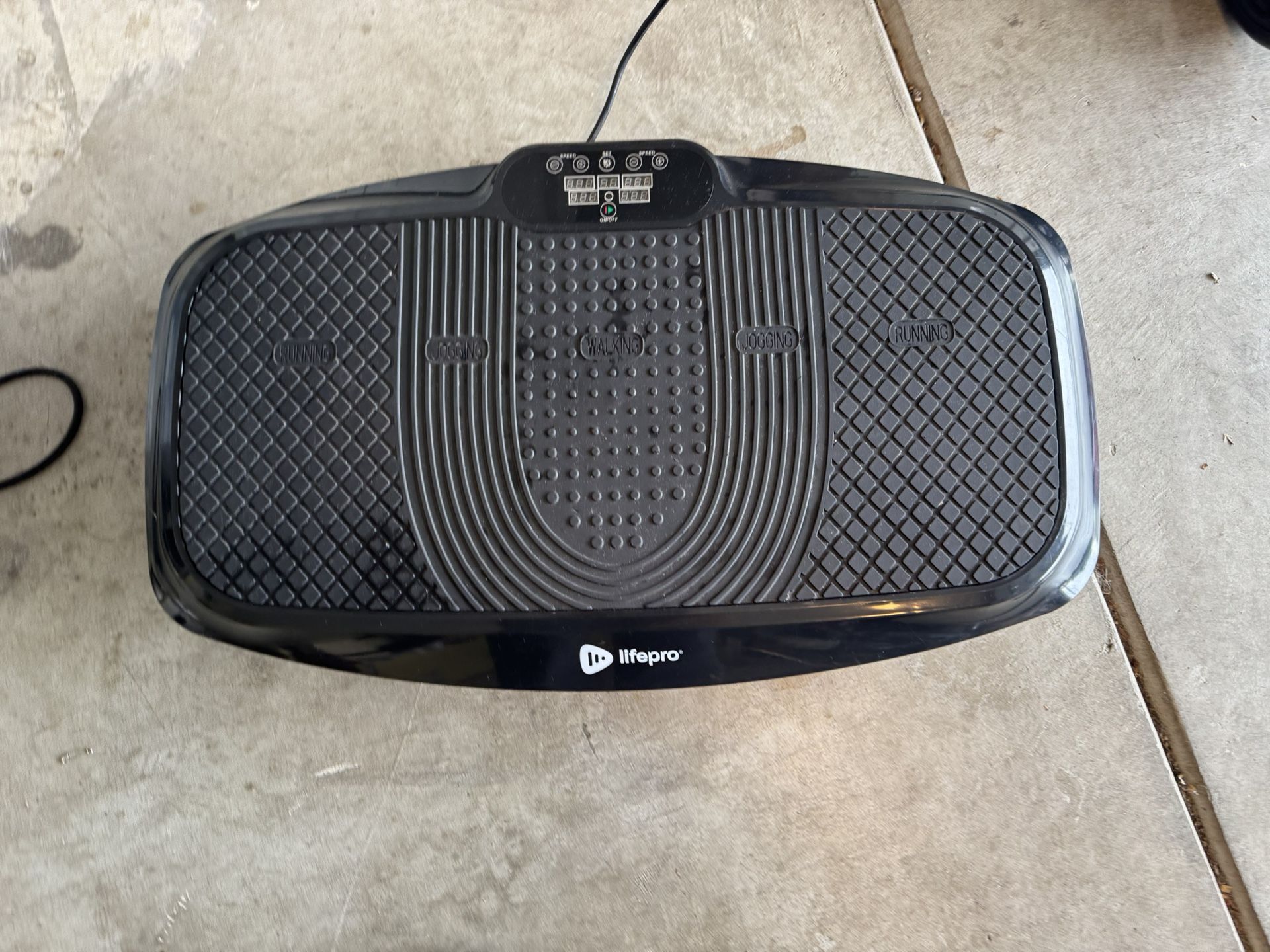 Vibration Plate Exercise Machine