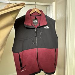 Men’s The North Face, Denali Vest Size Extra Large, Great Condition