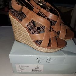 Jessica simpson wedges size 7 in the color tan